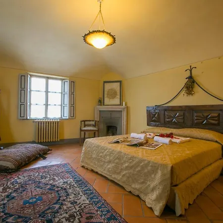 Cascinetta Sleeps 10 Mombello Monferrato