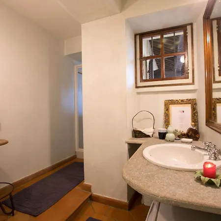 Cascinetta Sleeps 10