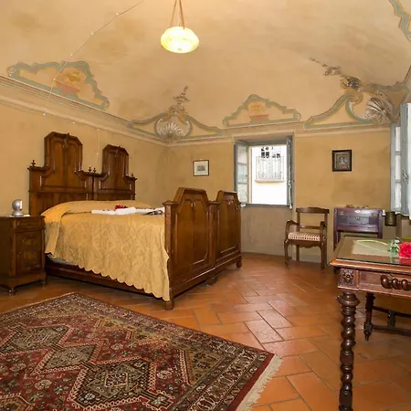 Villa Cascinetta Sleeps 10