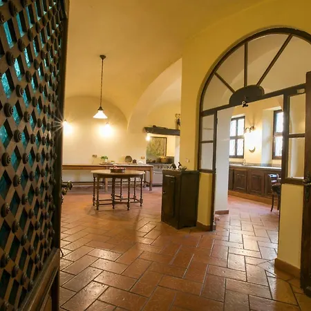 Villa Cascinetta Sleeps 10